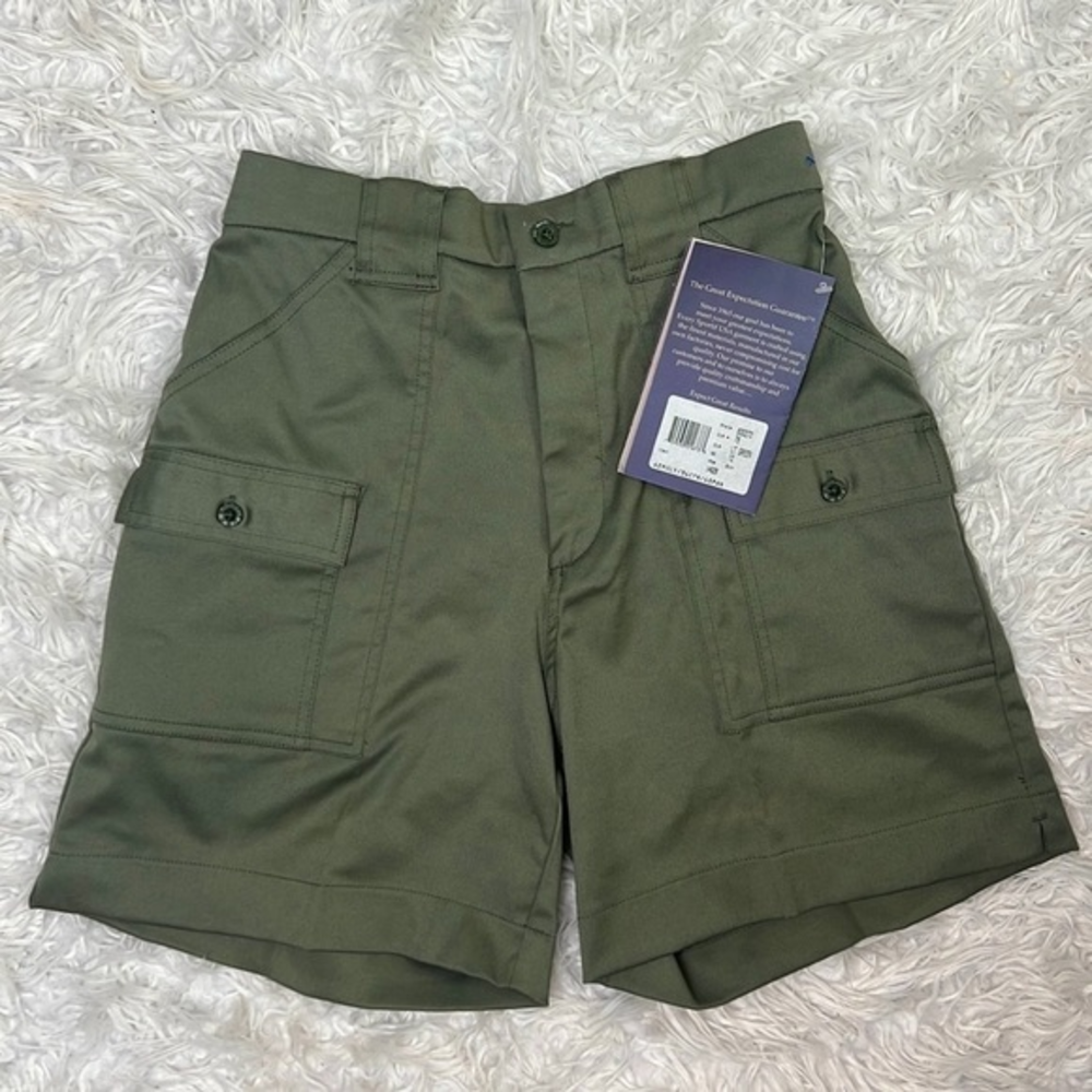 Women’s Cargo Shorts in Olive Green